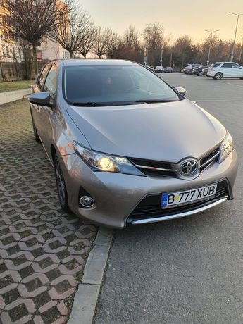 Toyota Auris De vanzare Urgent Pret negociabil