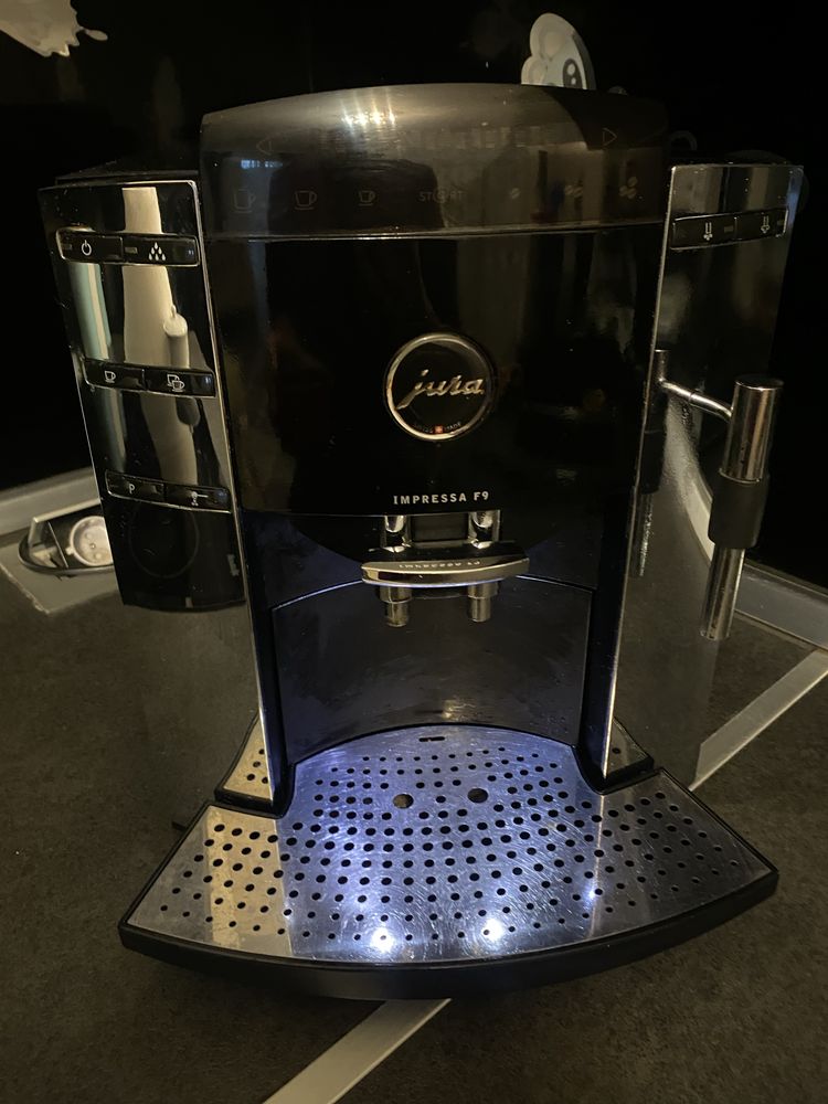 Espressor jura impressa f9.