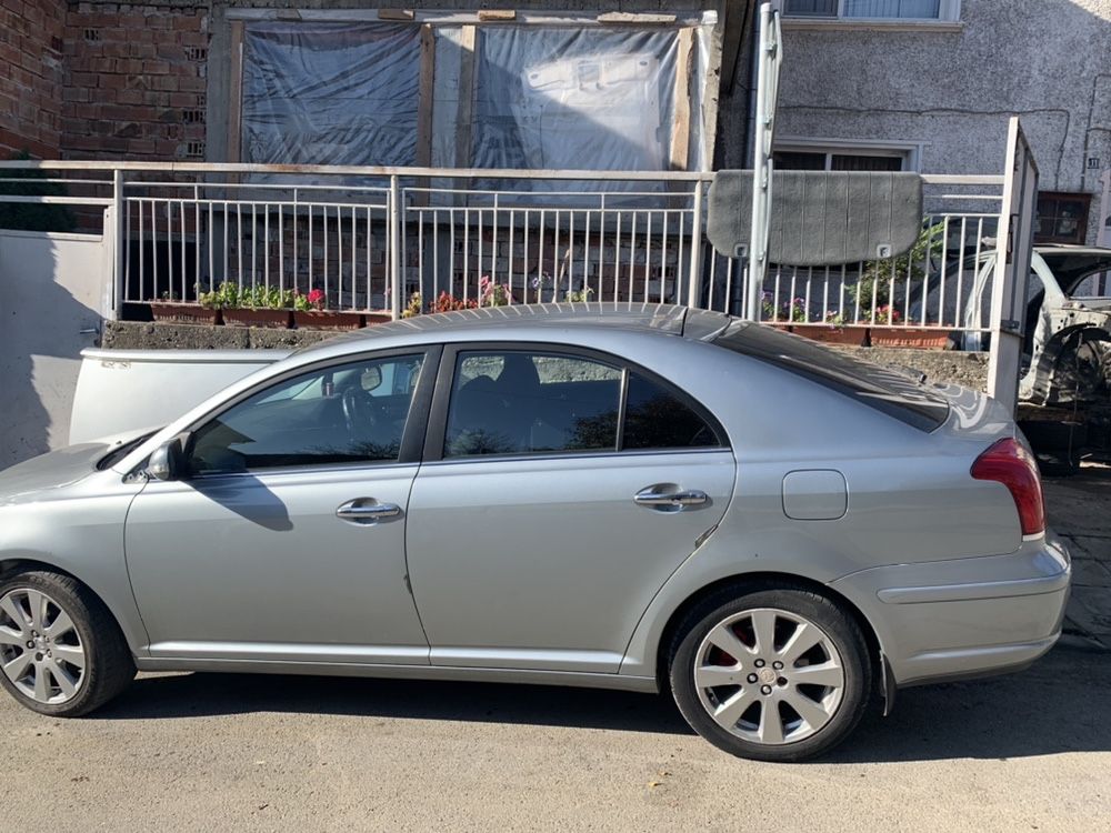 200 броя НА ЧАСТИ Тойота Авенсис 2.0 D-4d Д-4д 126 hp 2008 Facelift