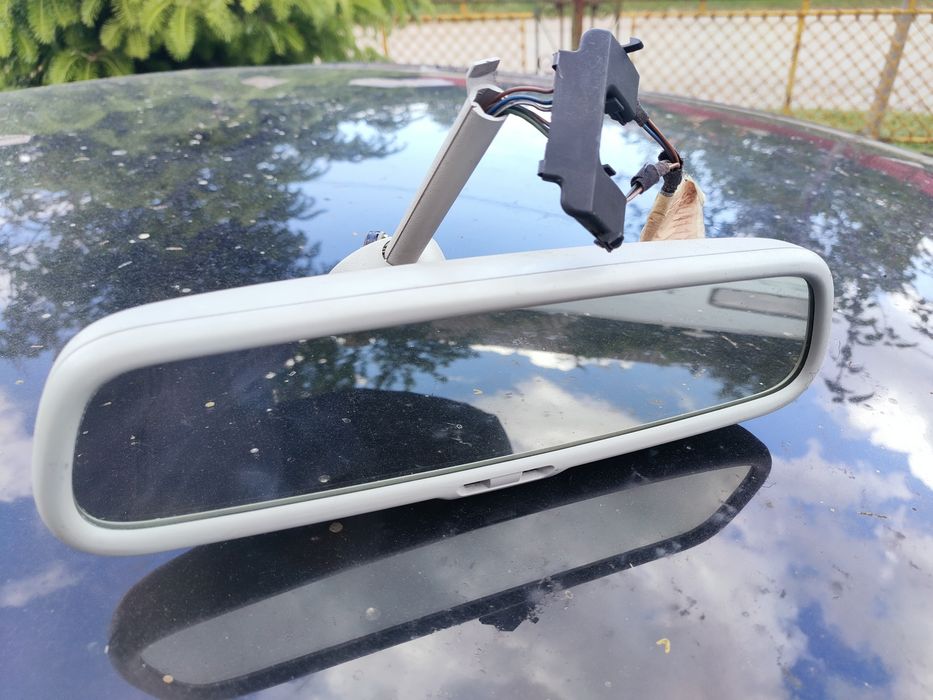 Oglinda retrovizoare passat b5.5 electrocrom cu lumini ambientale și s