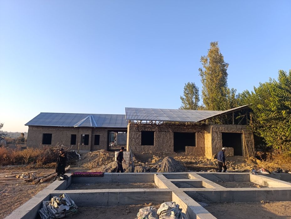 2,5 сутих 3 хона уй сотилади Янгийул, Хамракулда