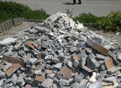 Изхвърляне на строителни и други отпадъци