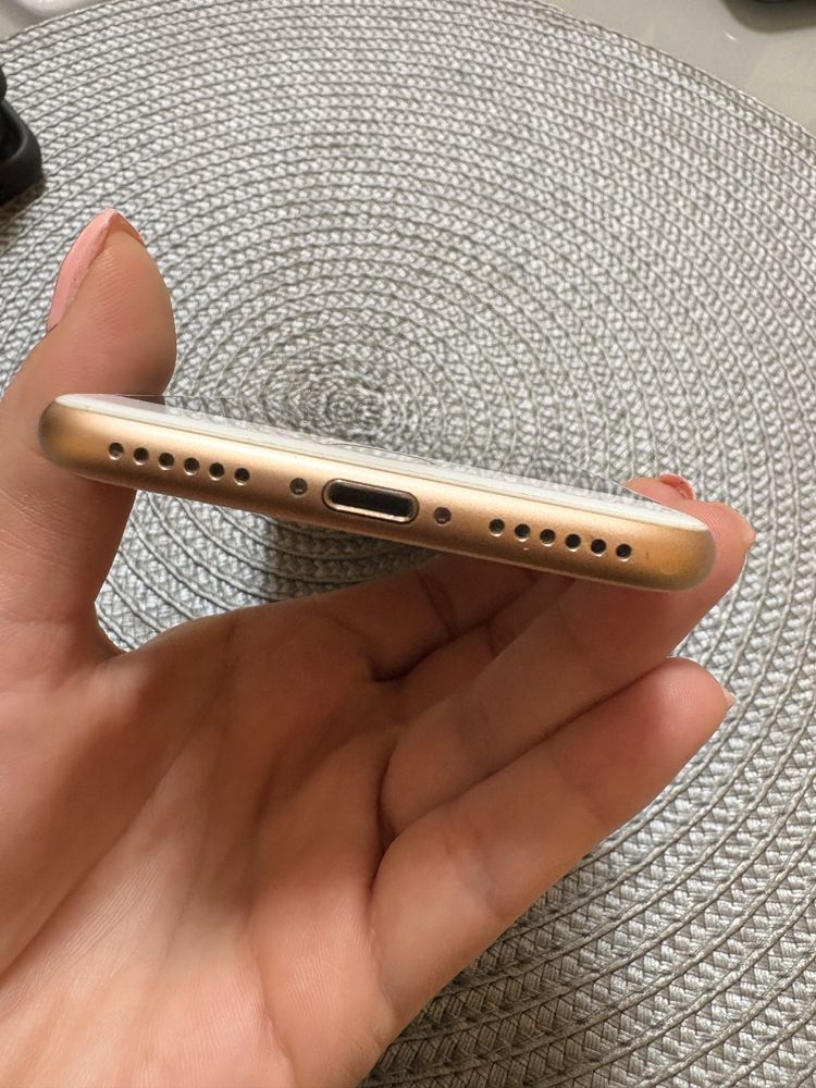 iPhone 8 Rose gold 64 gb