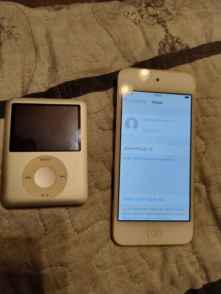2 ipod -uri, ambele la prețul afișat
