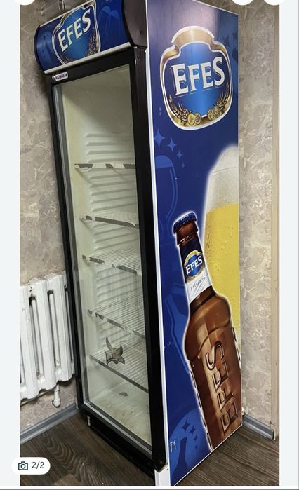 Продам витринный холодильник