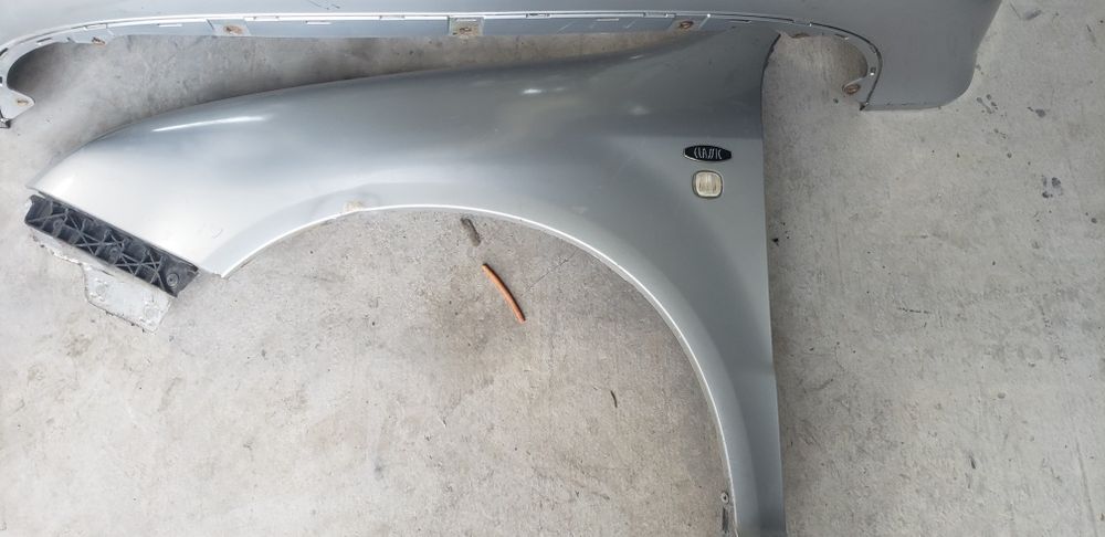 Skoda fabia 2001,capota,bara fata,faruri,  radiator aripa