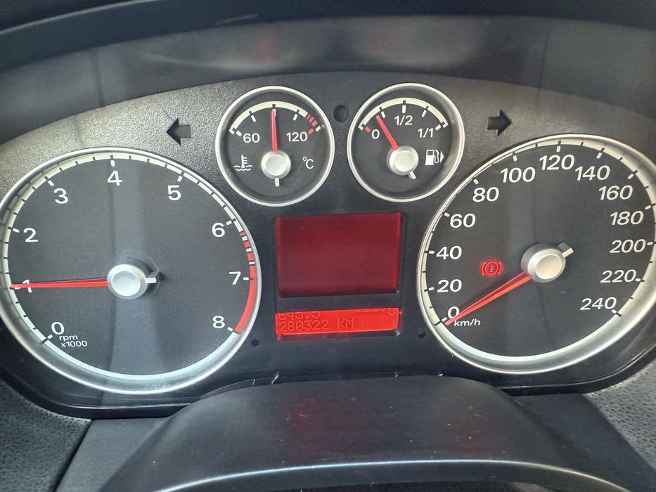 Ford Focus 2005 1,6 benzina