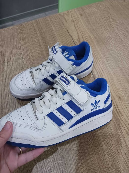 Оригинални маратонки на Adidas