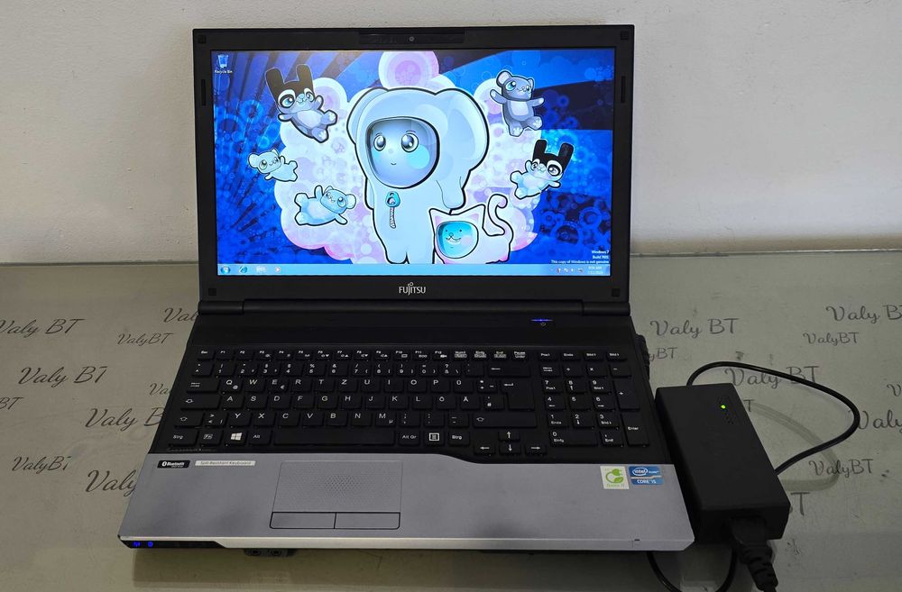 Laptop core i5 Fujitsu Siemens A532 - functional,instalat,complet