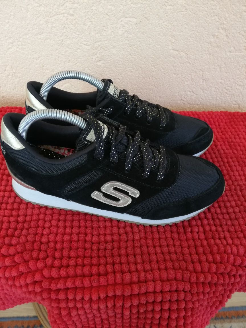 Adidași Skechers nr 38 dama