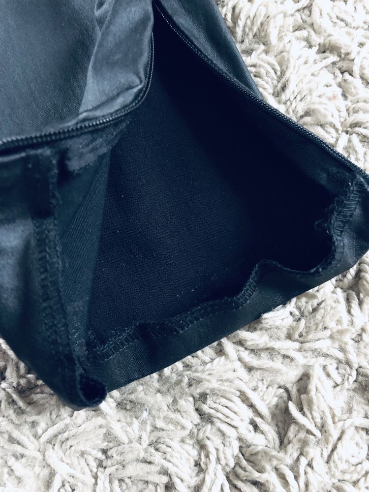 Pantaloni Zara/ noi/mărimea S