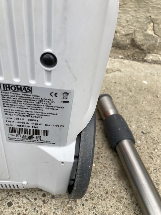 Aspirator cu Filtrare prin Apa Thomas Pet&Family