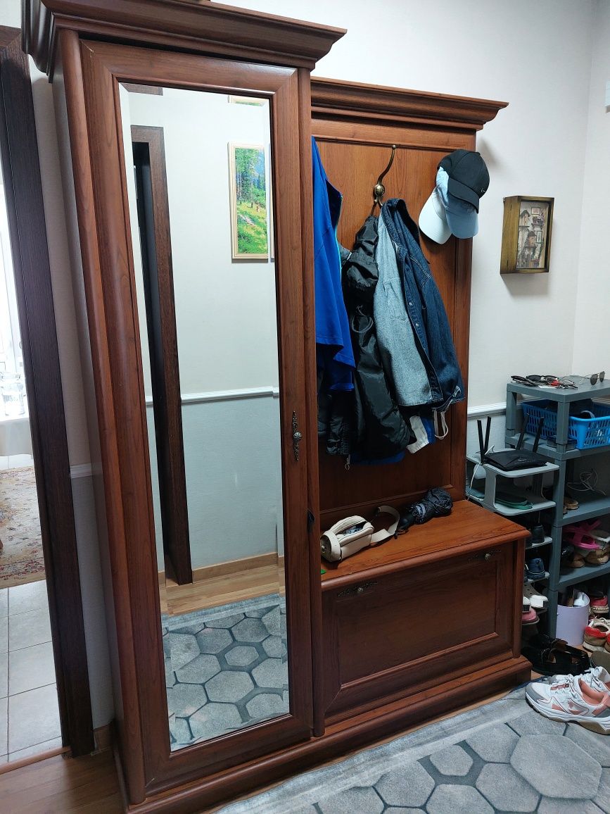 Прихожая  мебель для дома