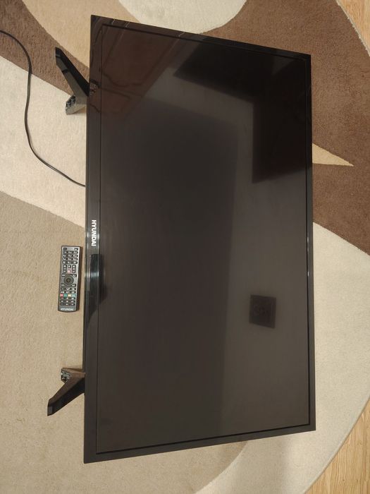 Televizor Hyundai 101 cm