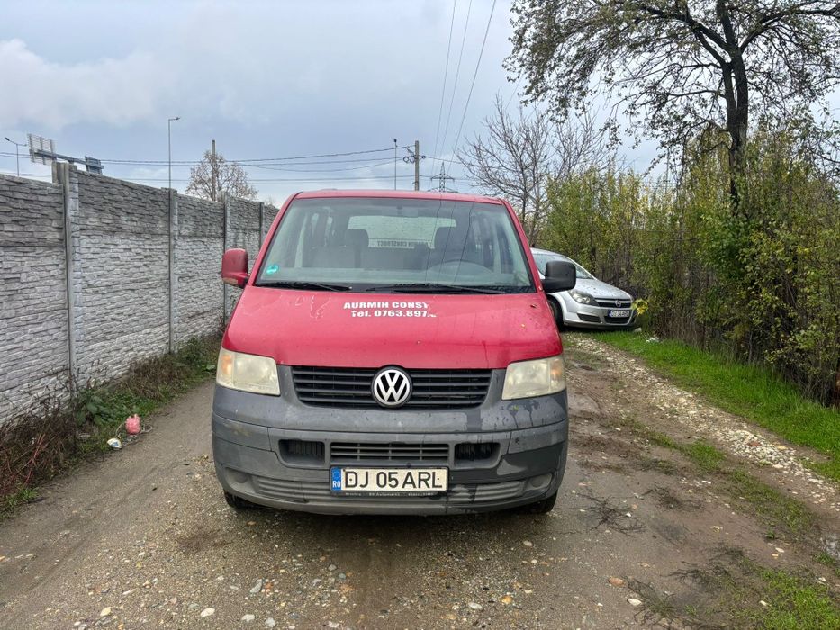 Vând t5 transporter