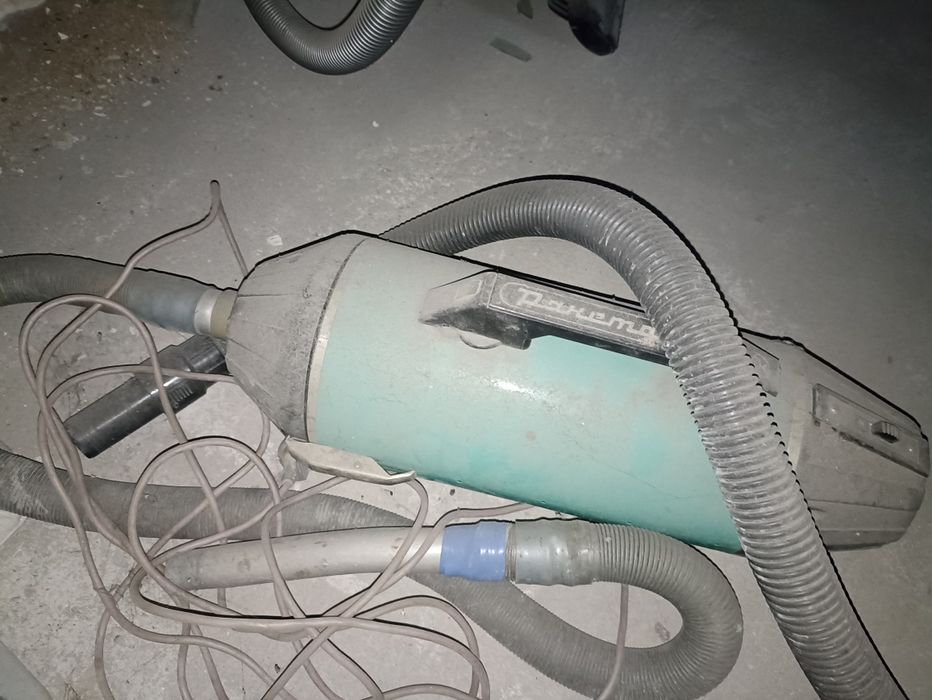 Пылесосы Ракета и Артель