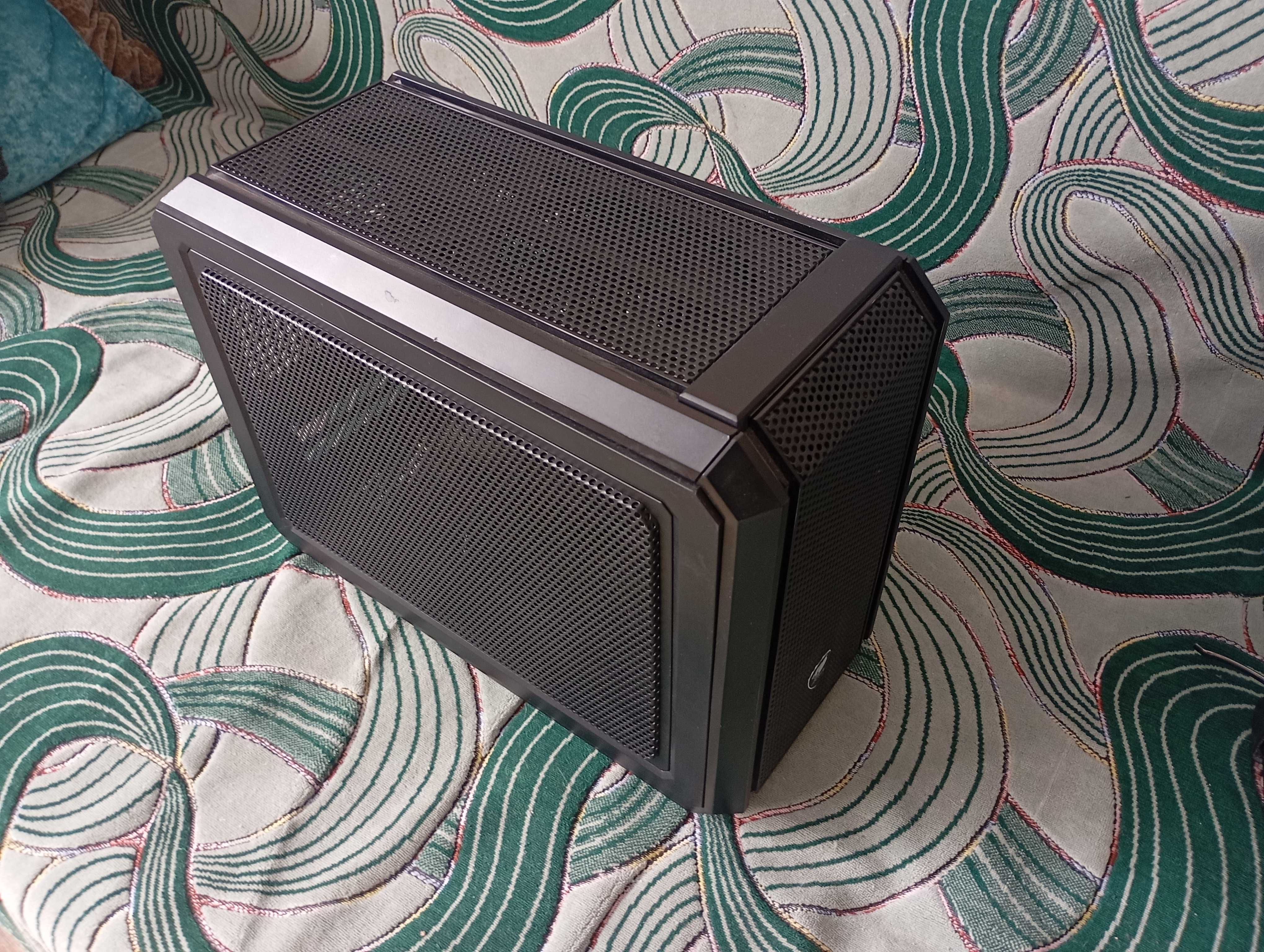 Cougar QBX kaze (корпус mini itx)