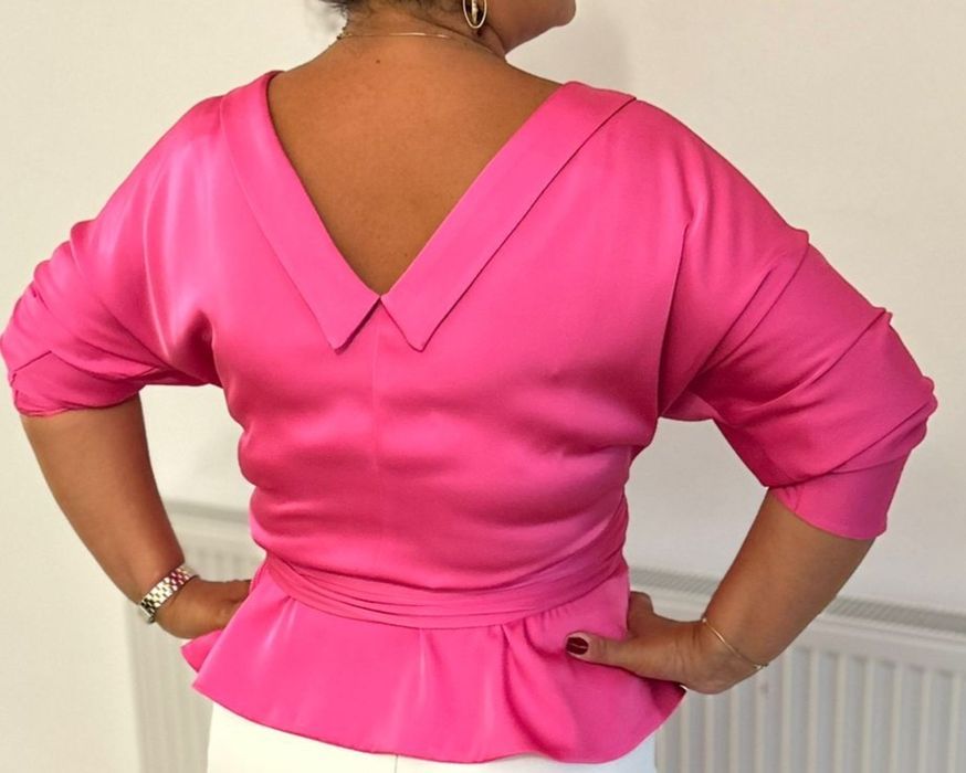 Bluza din satin eleganta.