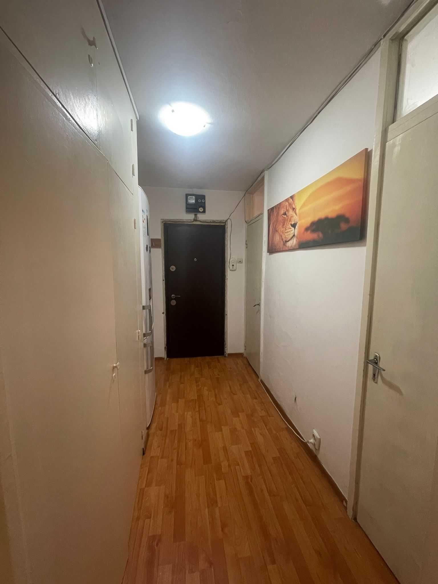 Garsoniera Dr.Taberei. 7 minute de Metroul Valea Ialomitei.