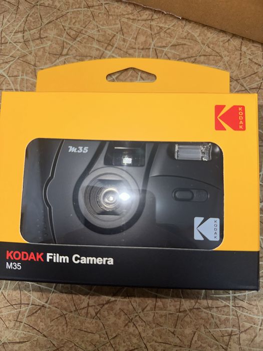 продам новый пленочный фотоапарат