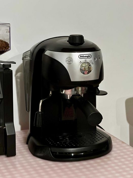 Espressor manual De'Longhi EC221.B