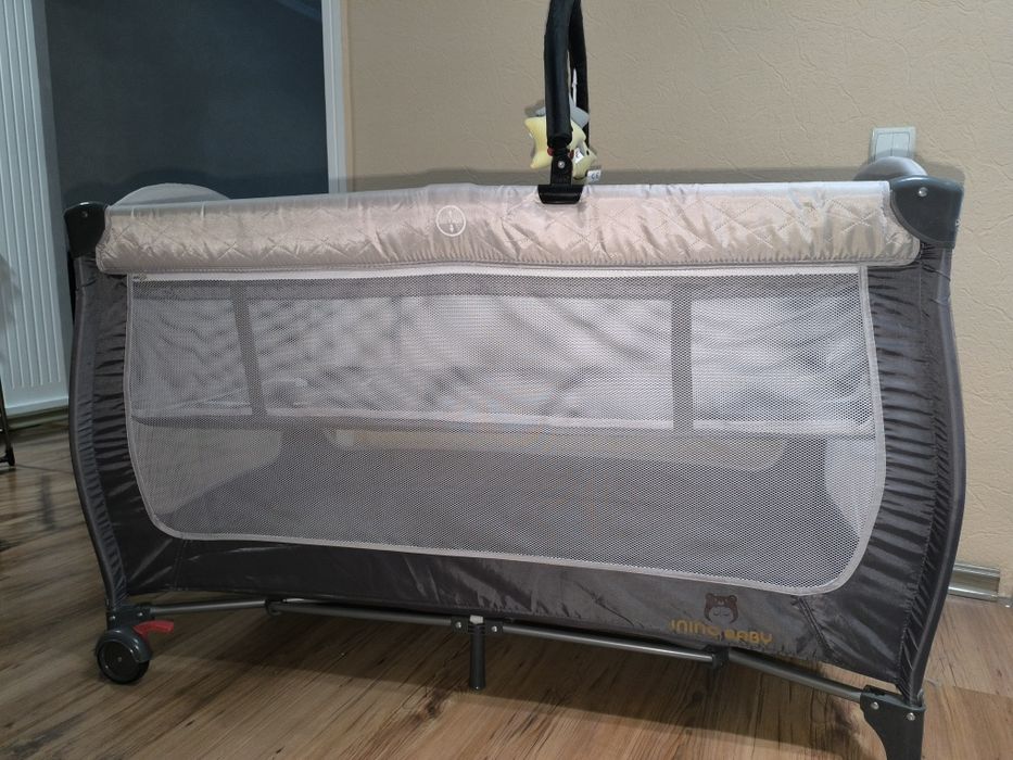 Детская кроватка-манеж