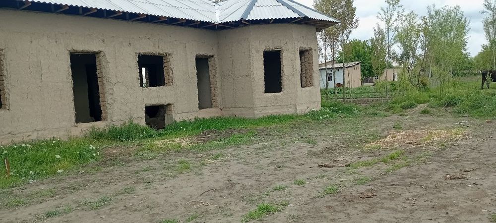 Уй сотилади 10сотх