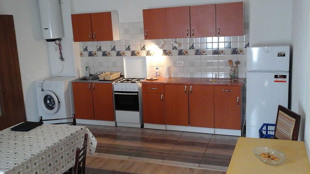 Apartament  la curte in Cristian