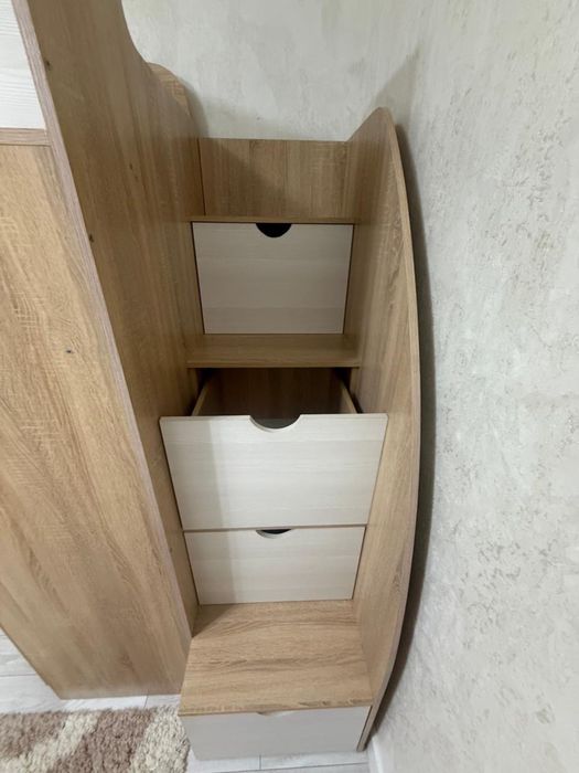 Продам детскую многофункциональную кровать