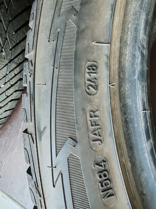 Vând anvelope second hand