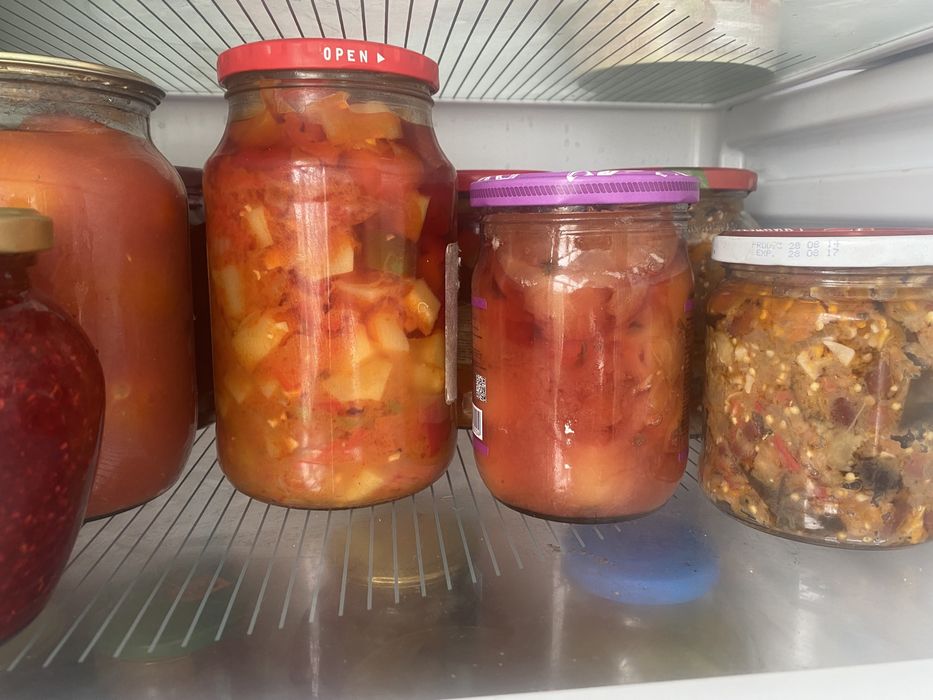 Продаю соленья, салаты, компоты, варенье,