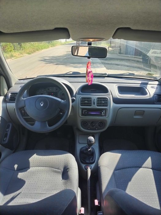Renault clio 2 1.4 8v