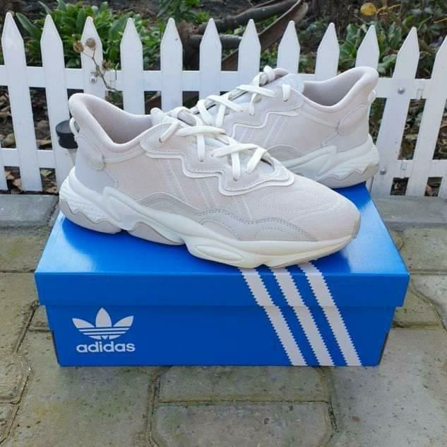 Adidas "Ozweego" Beige