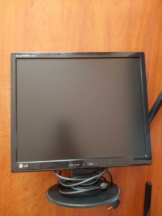 Продается монитор для видео наблюдения LG 17 дюймов