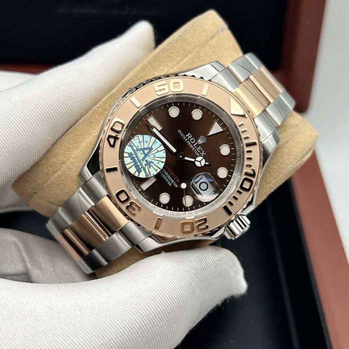 rolex yacht - master chocolate dial