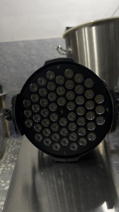 Продается световые приборы в хорошем качестве.