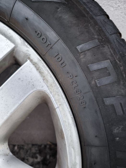 4 бр. Гуми + джанти Touareg 235/60-18 Дот 23
