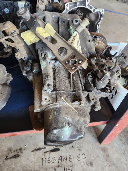Vând cutia viteze renault  megan motor1.5 dci si 1.6 benzina