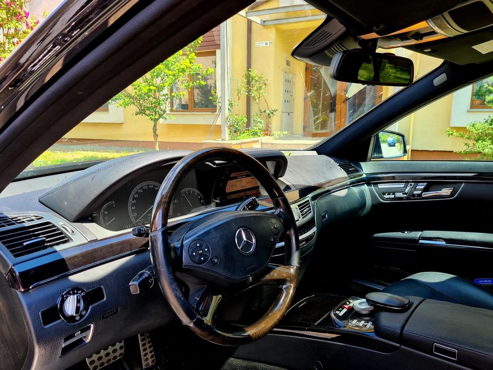 Vand Mercedes S Class 350 bluetech 2012 4 matic pachet AMG