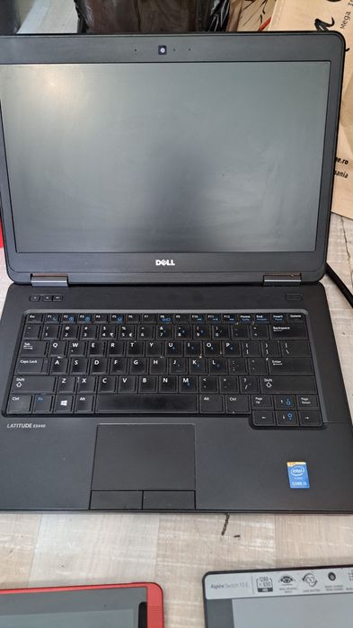 Pc light gaming si laptopuri office