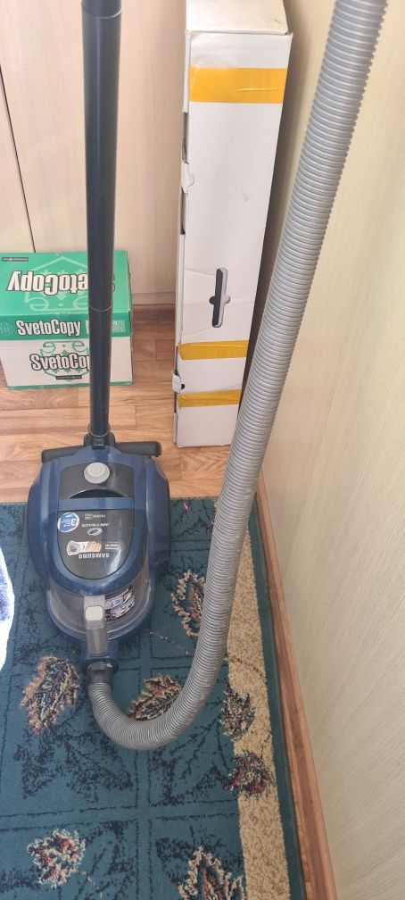 Пылесос техника для дома