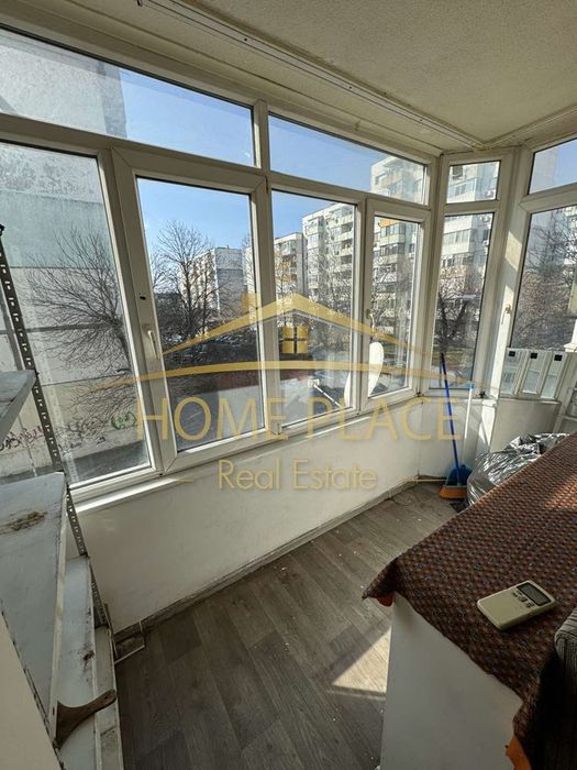 Дава се под наем Четиристаен апартамент в Варна, Лятно кино Тракия - 90 кв.м за 306 € - Снимка #2