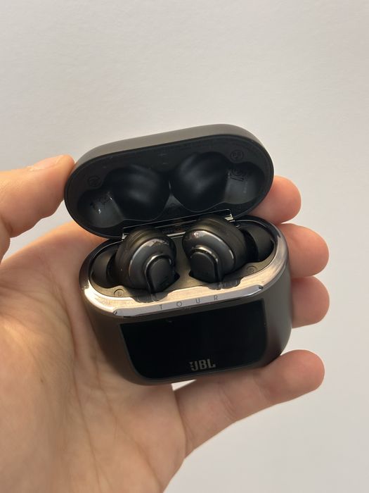 casti JBL TOUR PRO 2