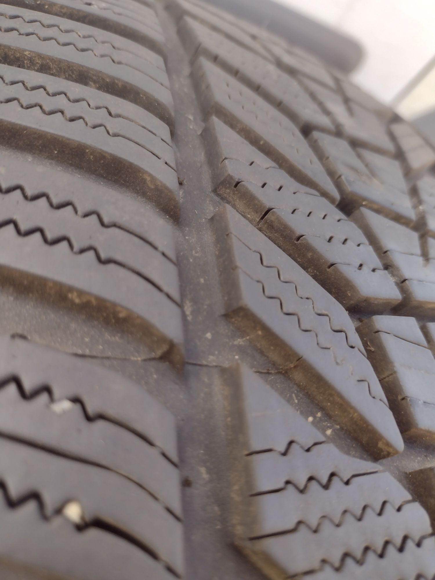 Почти нови 4бр 265/60/18 Hankook I cept evo 3 suv dot1822