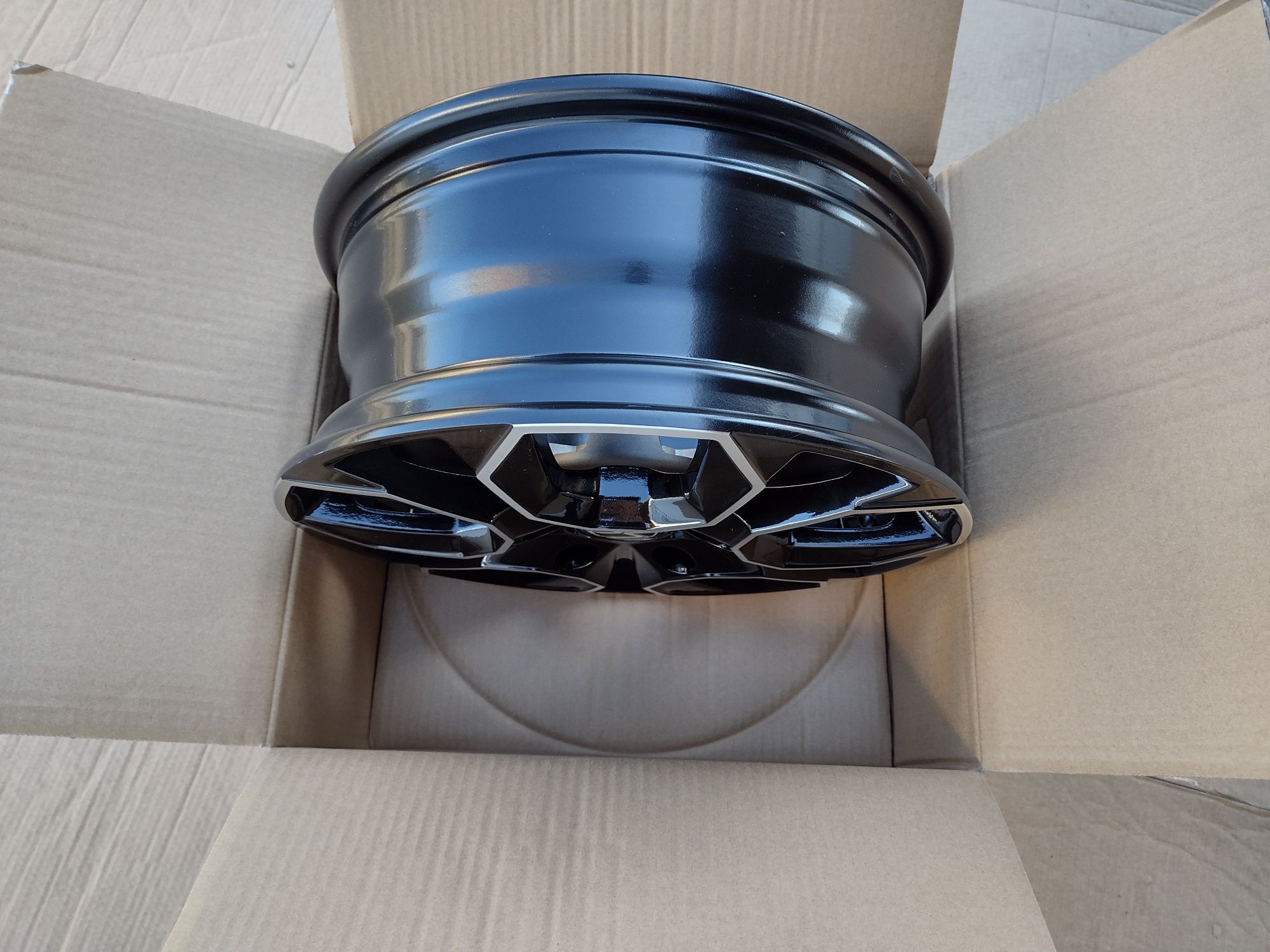 Jante 15 VW Golf 5.6.7 Jetta Touran Caddy Sharan. Passat 
Prinde