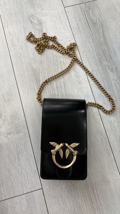 Pinko чанта за телефон