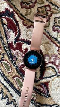 Продается часы Galaxy watch Active2 (8EAB)