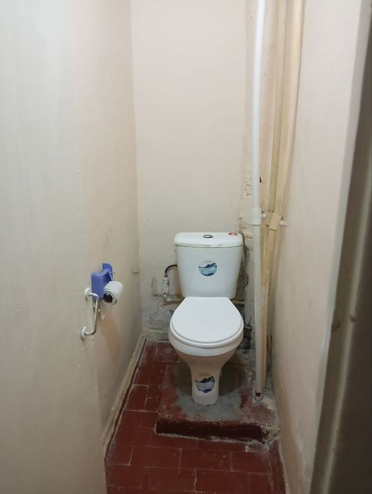 1 хона сотилади срочно