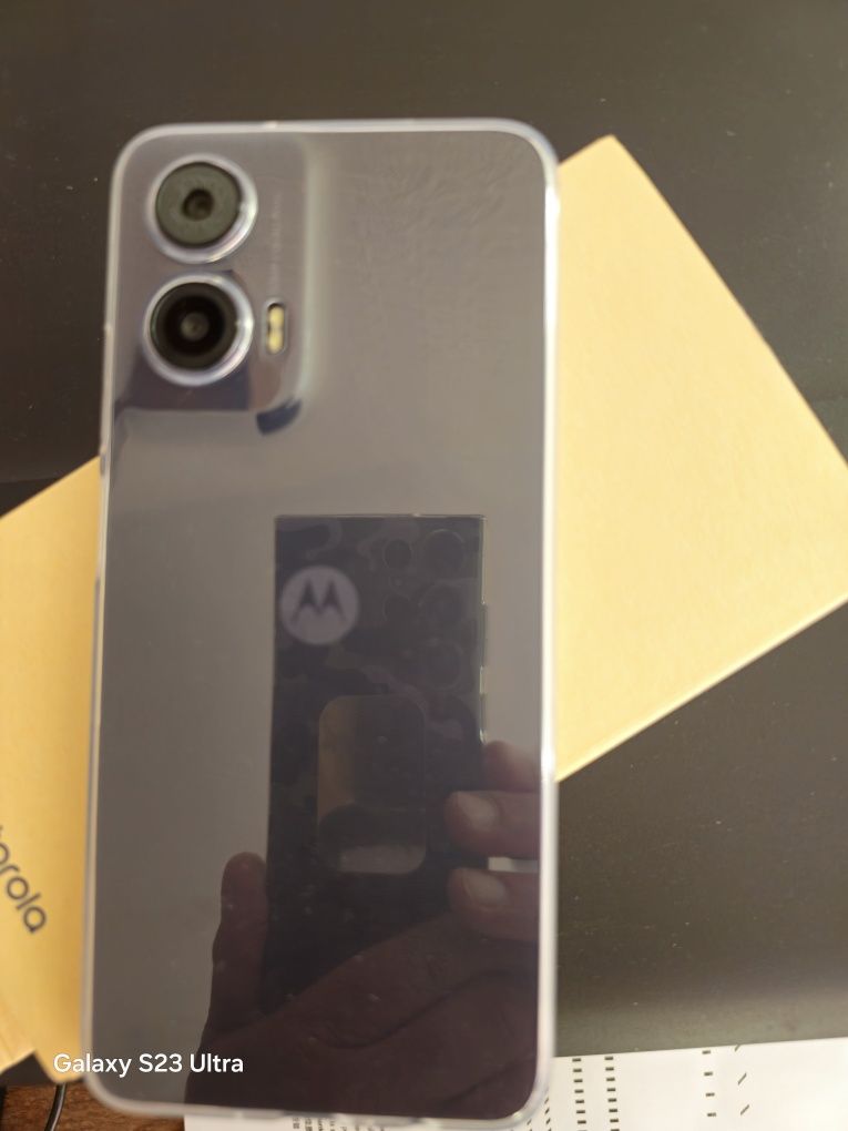 MOTO G35 5G чисто нов смартфон Motorola