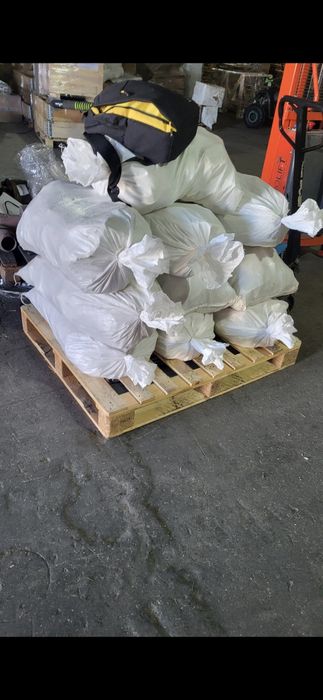 Продам глину каолин оптом пищевая .
Оптом от 50кг и выше . Отправка и